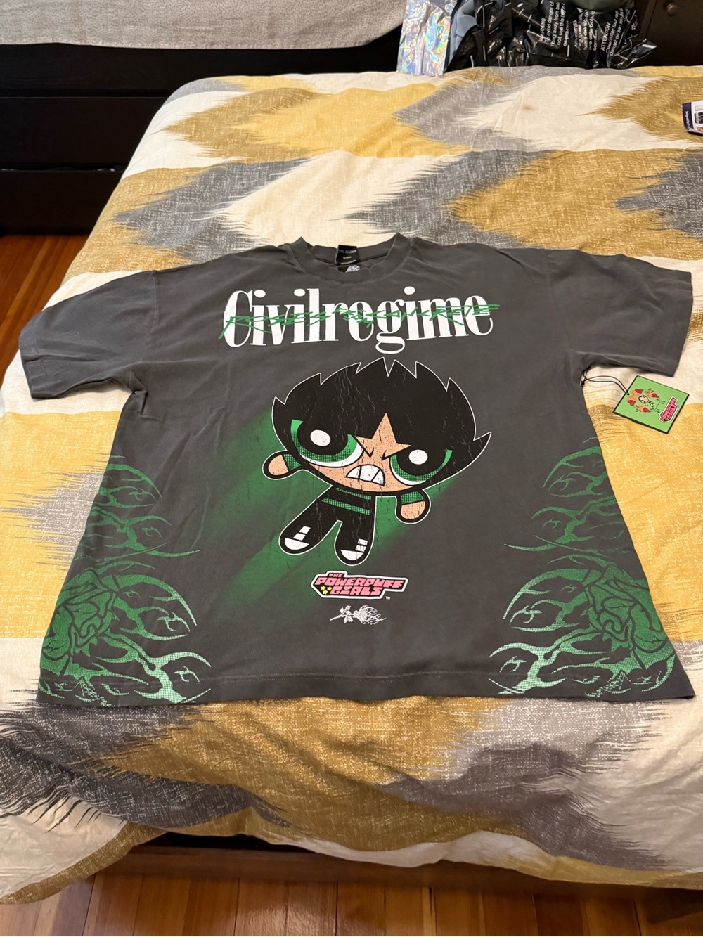 Civil Regime Powerpuff Girls Buttercup Graphic Kids Tee - Black & Green size XL